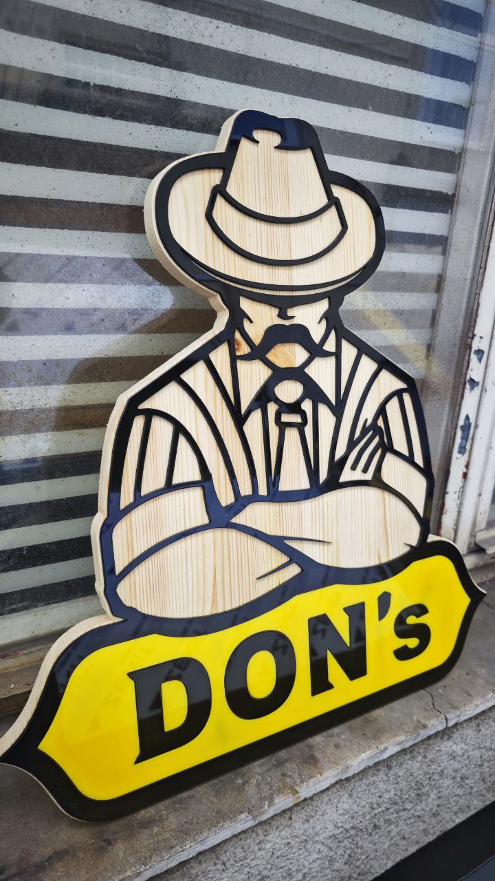 Nesvětelná písmena a loga Don's Kebab